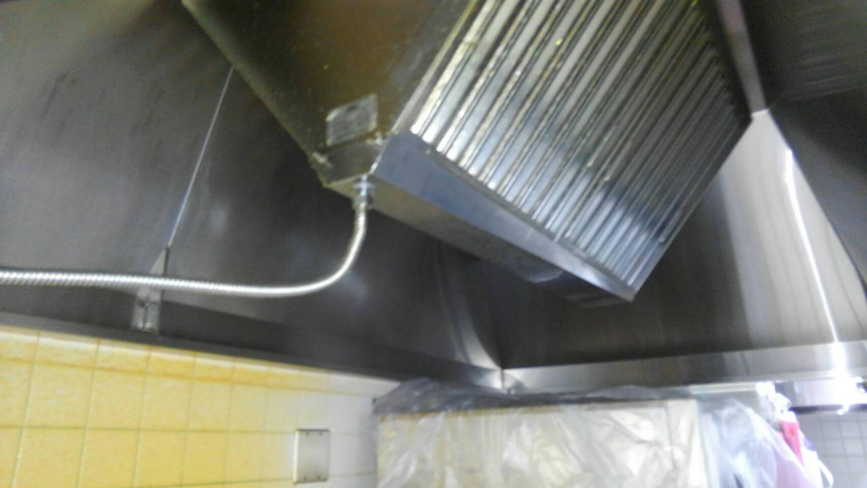 山梨県笛吹市の飲食店様の業務用フード・換気扇の清掃